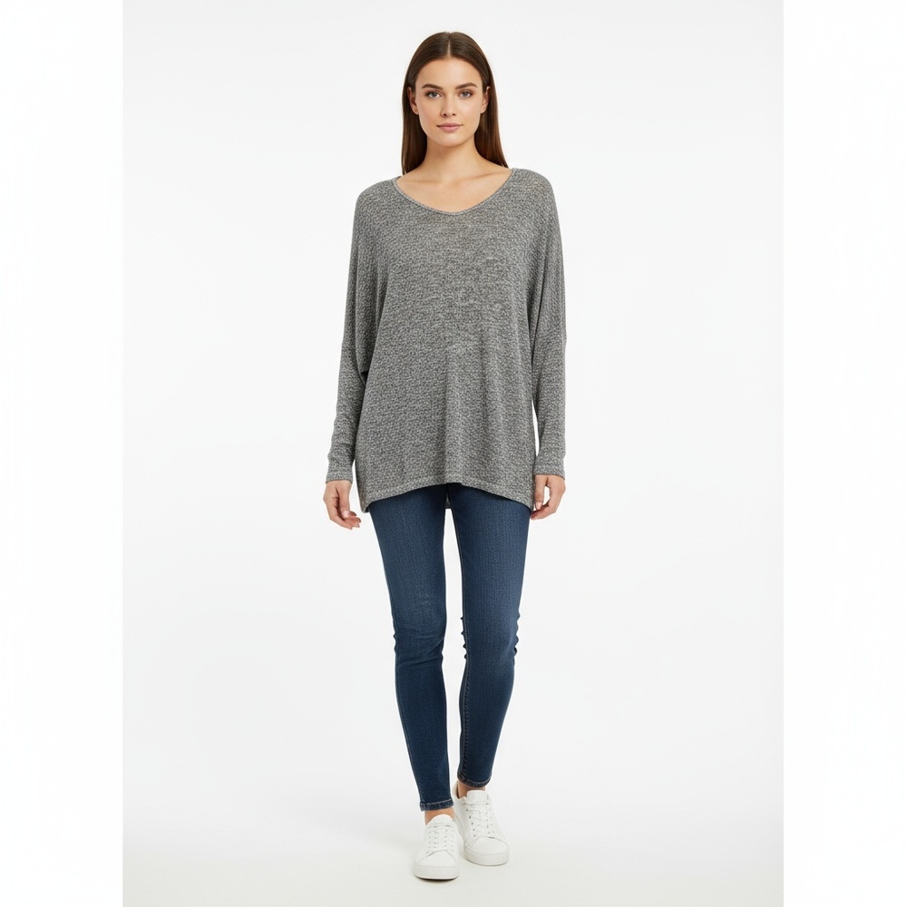 NEW Velvet Anthropologie Heathered Gray Knit V-Neck Long Sleeve Sweater Size M
